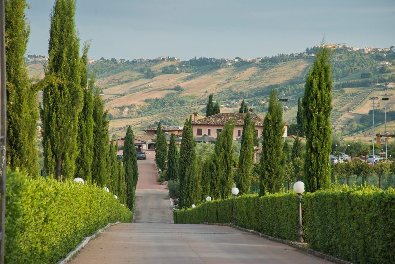 Il Poggio Hotel Ascoli Piceno Exterior foto